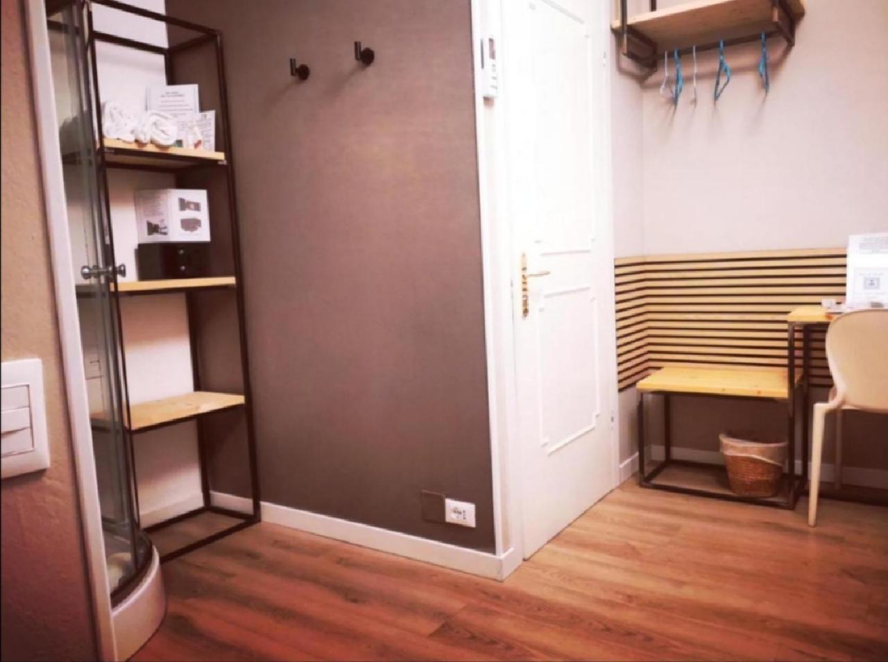 Acquachiara Iseo Deluxe Bed & Breakfast Iseo Center With Garden And Parking Inside Chambre photo