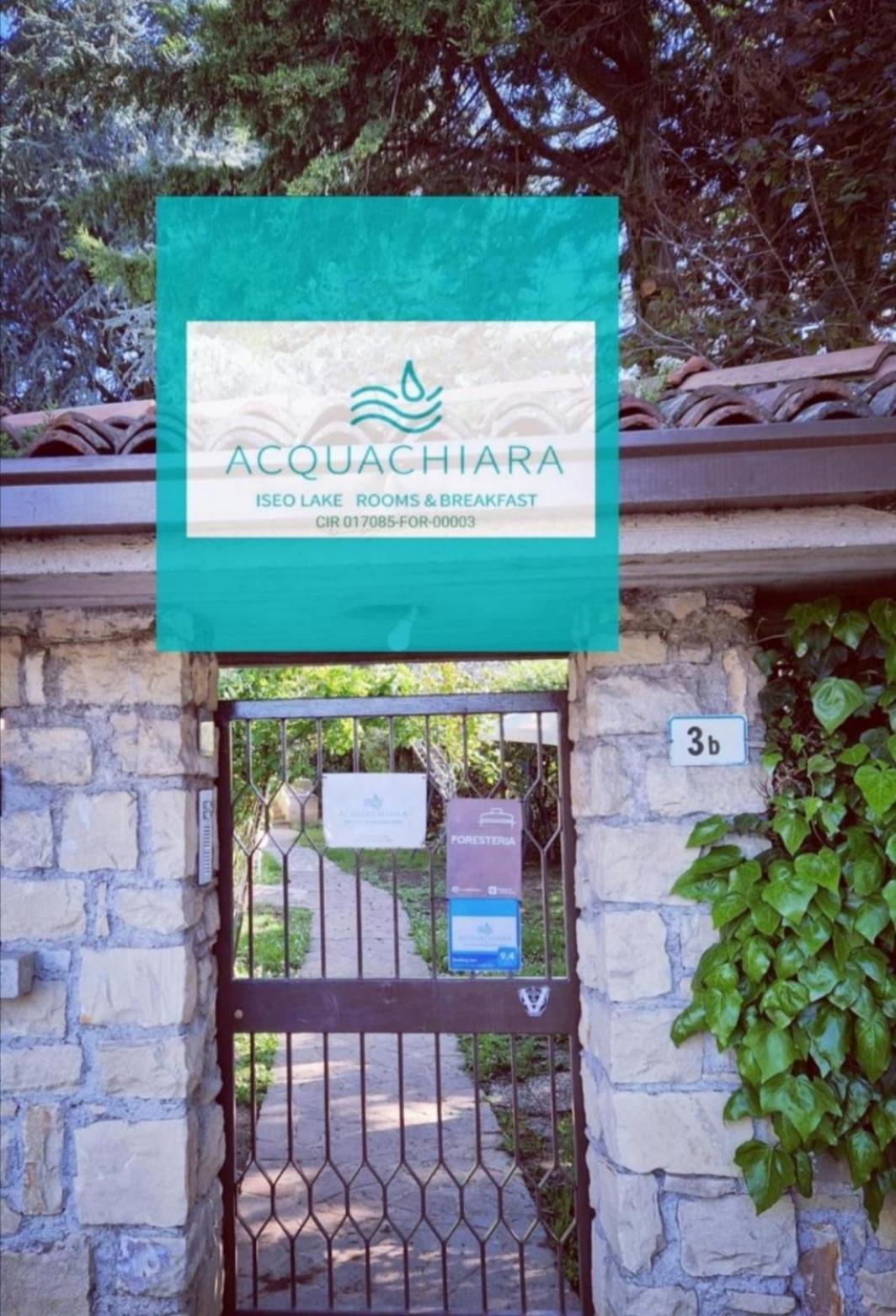 Acquachiara Iseo Deluxe Bed & Breakfast Iseo Center With Garden And Parking Inside Extérieur photo
