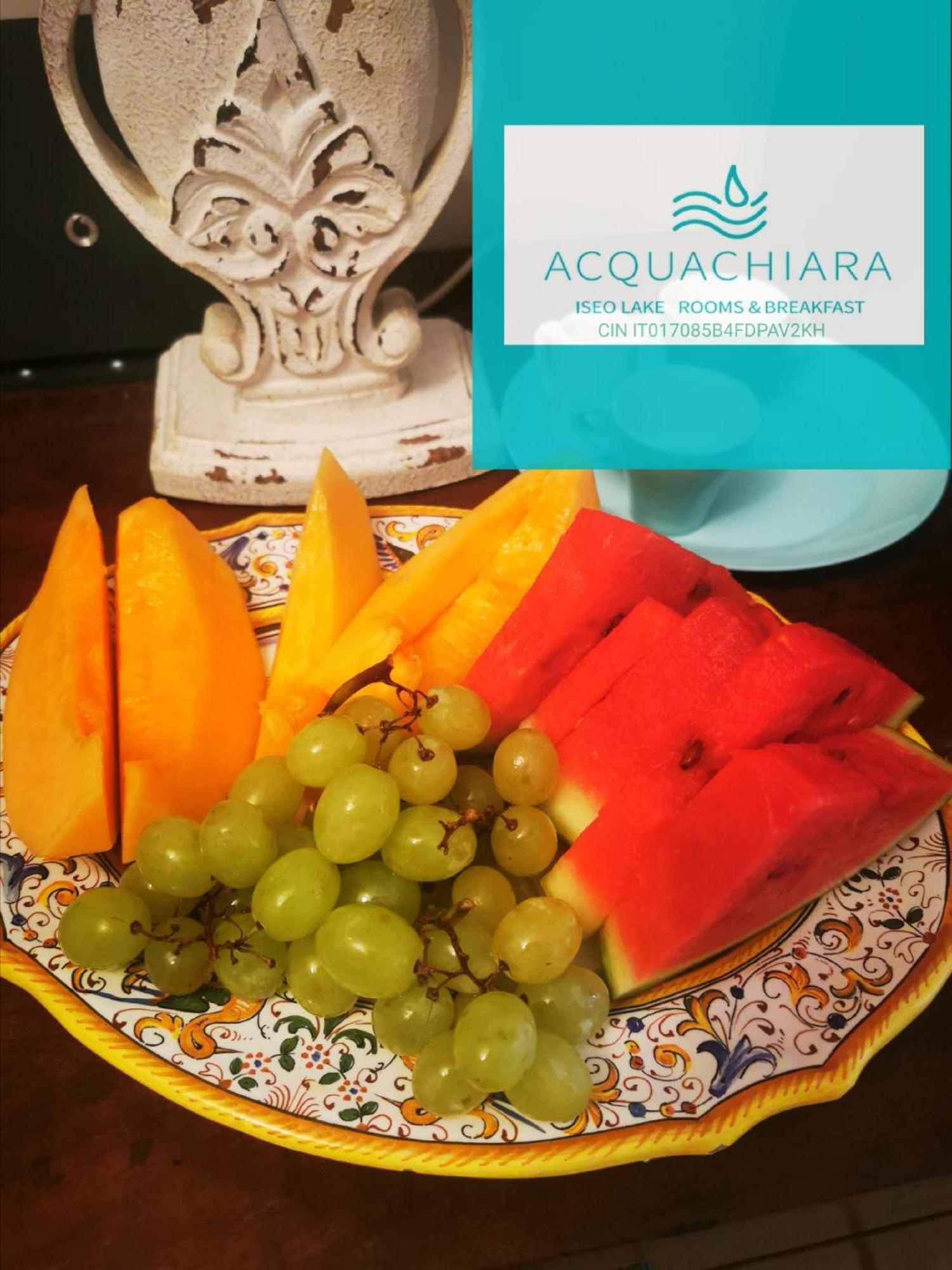 Acquachiara Iseo Deluxe Bed & Breakfast Iseo Center With Garden And Parking Inside Extérieur photo